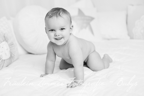 Baby_Babyfotograf Leipzig_Babybilder Leipzig_Babybilder Sachsen_Babyfotograf Sachsen_Homestory Leipzig_Fotograf Leipzig_ Fotostudio Mölkau-3
