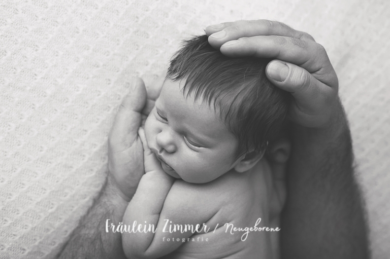 Besonderes Babyshooting in Leipzig mit Eurem Neugeborenen