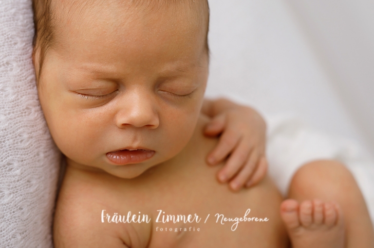 Neugeborenenfotoshooting in Leipzig