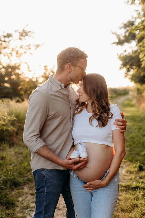 Babybauchfotoshooting Wiese Leipzig