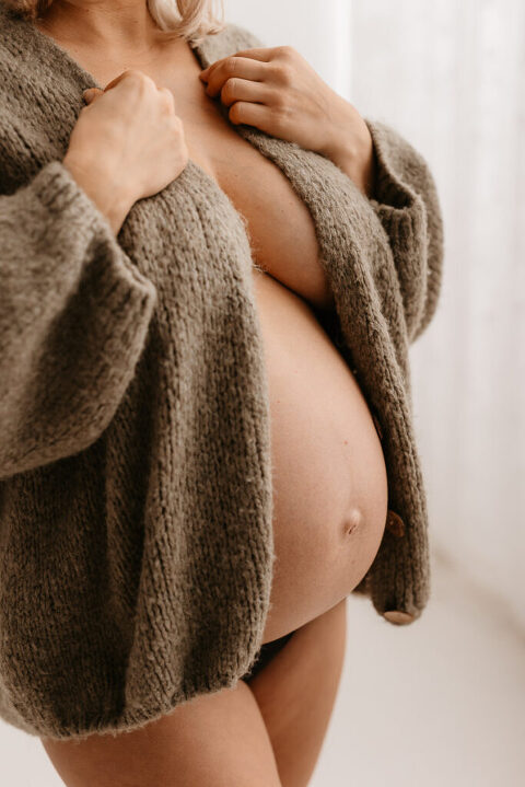 Halle Schwangerschaftsshooting