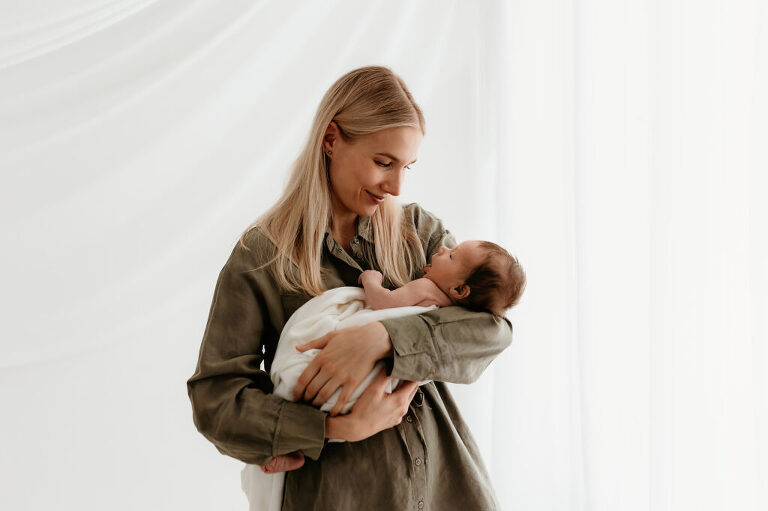 Neugeborenes Babyfotos Grimma